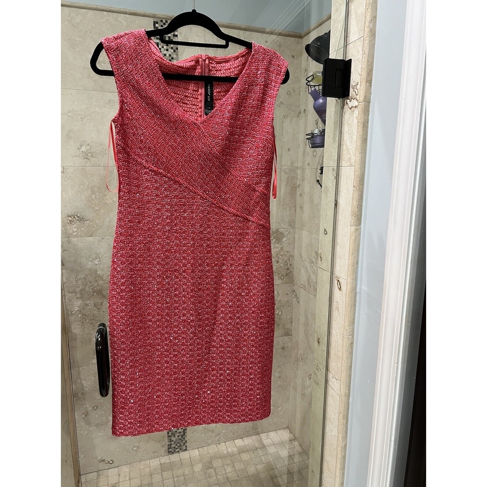 St. John Black Label Sequined Knit Dress Coral Pink Size 6 Sleeveless V-Neck